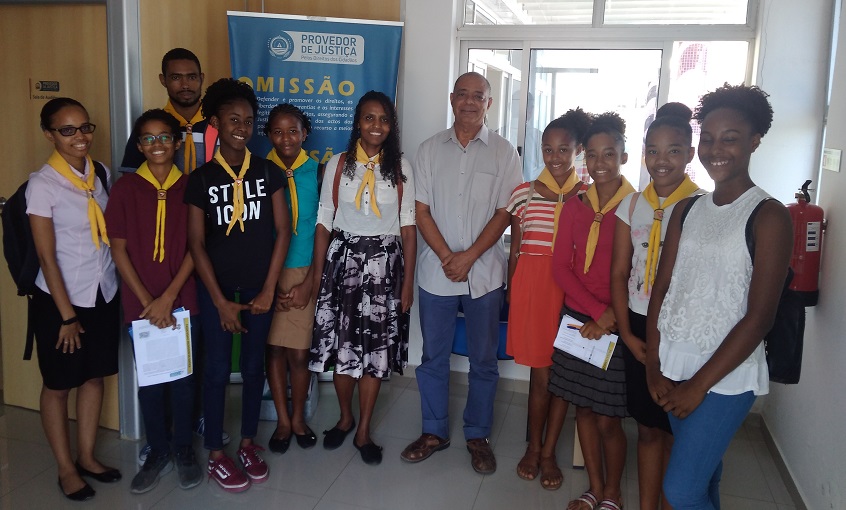 Classe dos Pesquisadores dos Desbravadores de Órion visitam Provedoria de Justiça