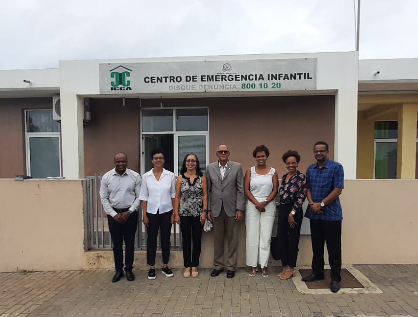 Provedor de Justiça visita Centro de Emergência Infantil da Praia